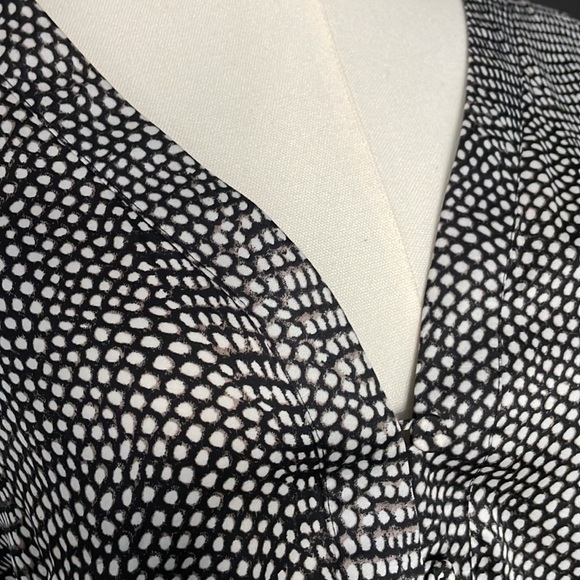 BCBG satin soft thin fabric tunic - Picture 3 of 5